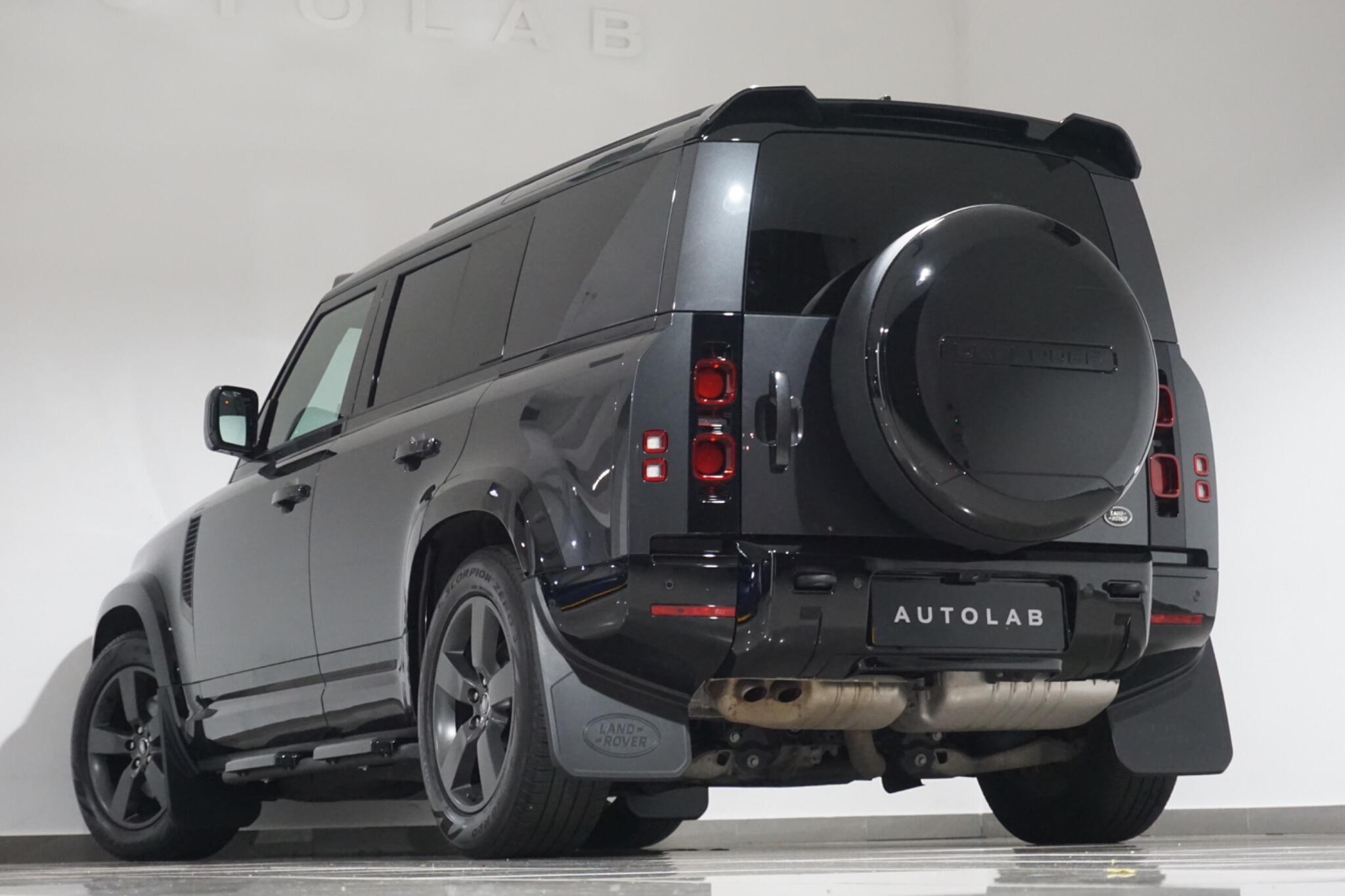 Land Rover Defender 110 3.0 D300 MHEV X-Dynamic HSE Hard Top SUV Auto 4WD MWB Euro 6 (s/s) 5dr